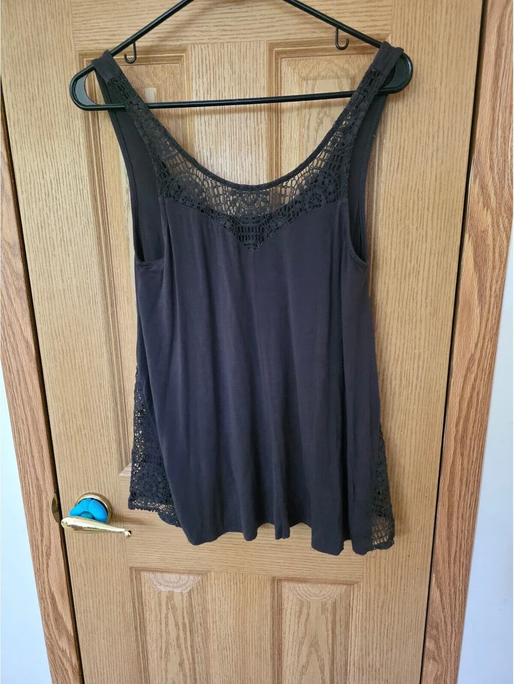 AEO Soft & Sexy Gray Crochet Lace Tank Top Women’s